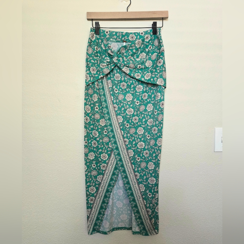 Free People Saron Skirt Floral Green Flowers Size XS - Picture 2 of 14